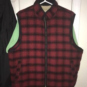 Men’s L.L. Bean Sherpa Lined Red/Black Plaid Vest
